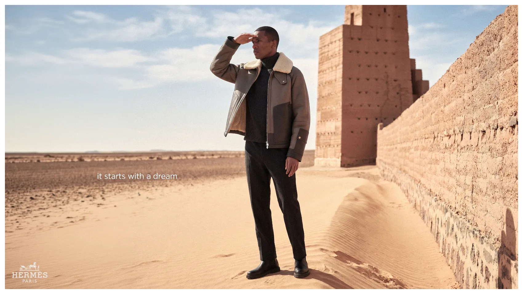 Fortified desert wall and open sand horizon, original campaign.